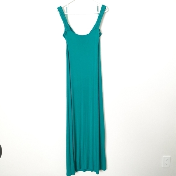 Super Soft Maxi Dress With Braided Detail - Picture 2 of 9